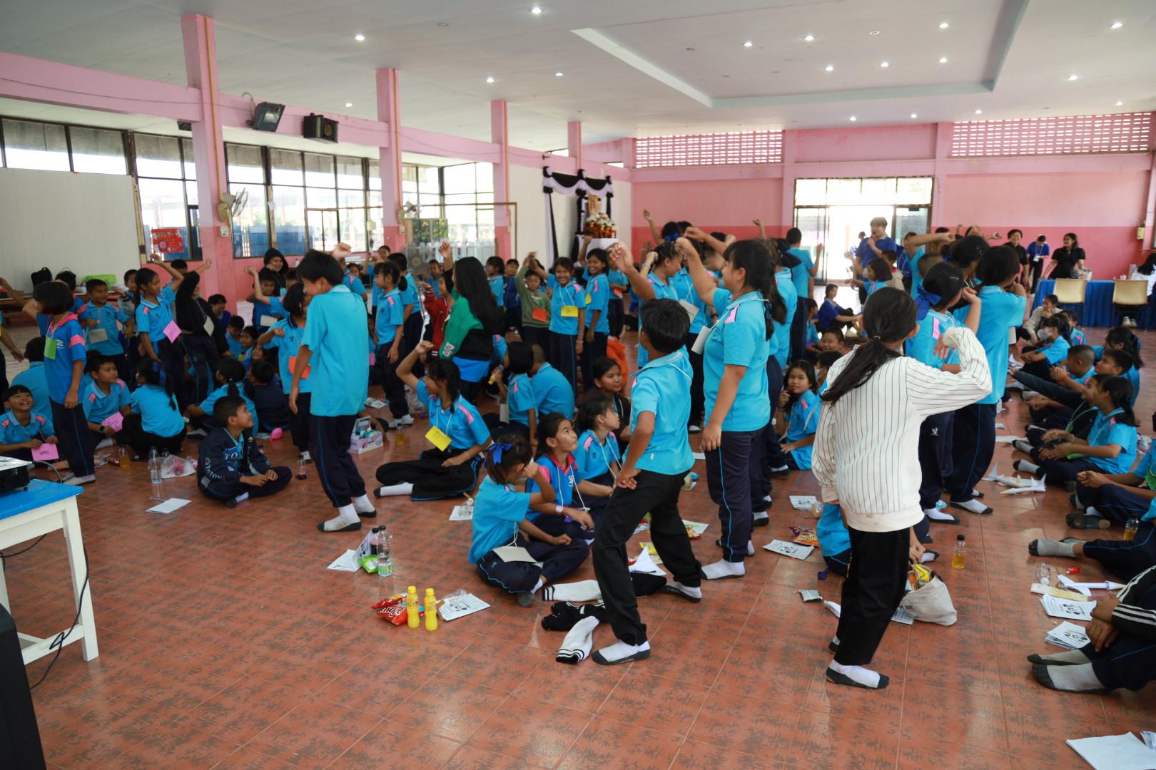 334. วันที่ 27 มกราคม 2569 โปรแกรมวิชาวิทยาศาสตร์ทั่วไป ได้จัดค่ายสเต็มศึกษาให้กับนักเรียนชั้นประถมศึกษาปีที่1-6 ณ โรงเรียนอนุบาลคลองขลุง จ.กำแพงเพชร